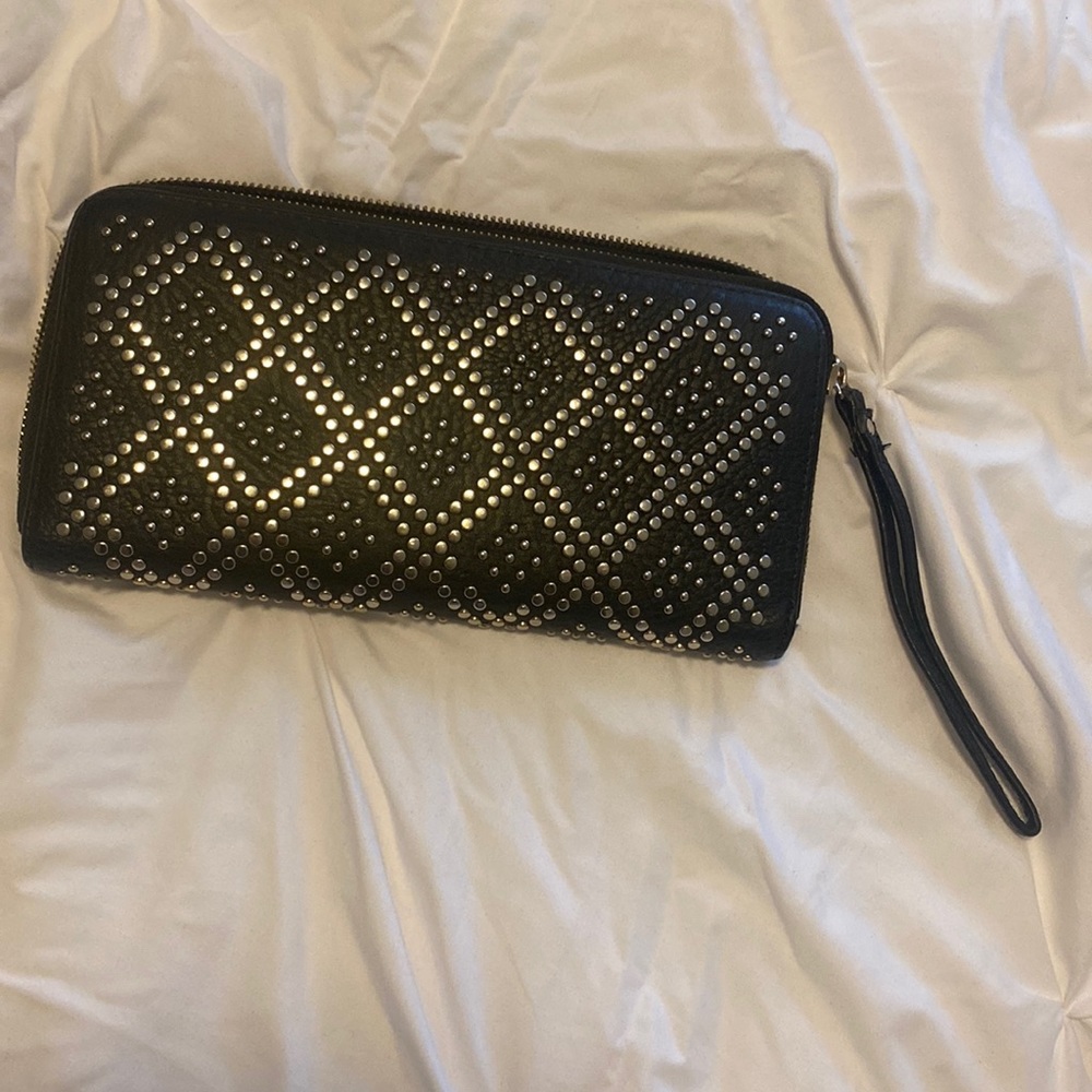 Wallet clutch